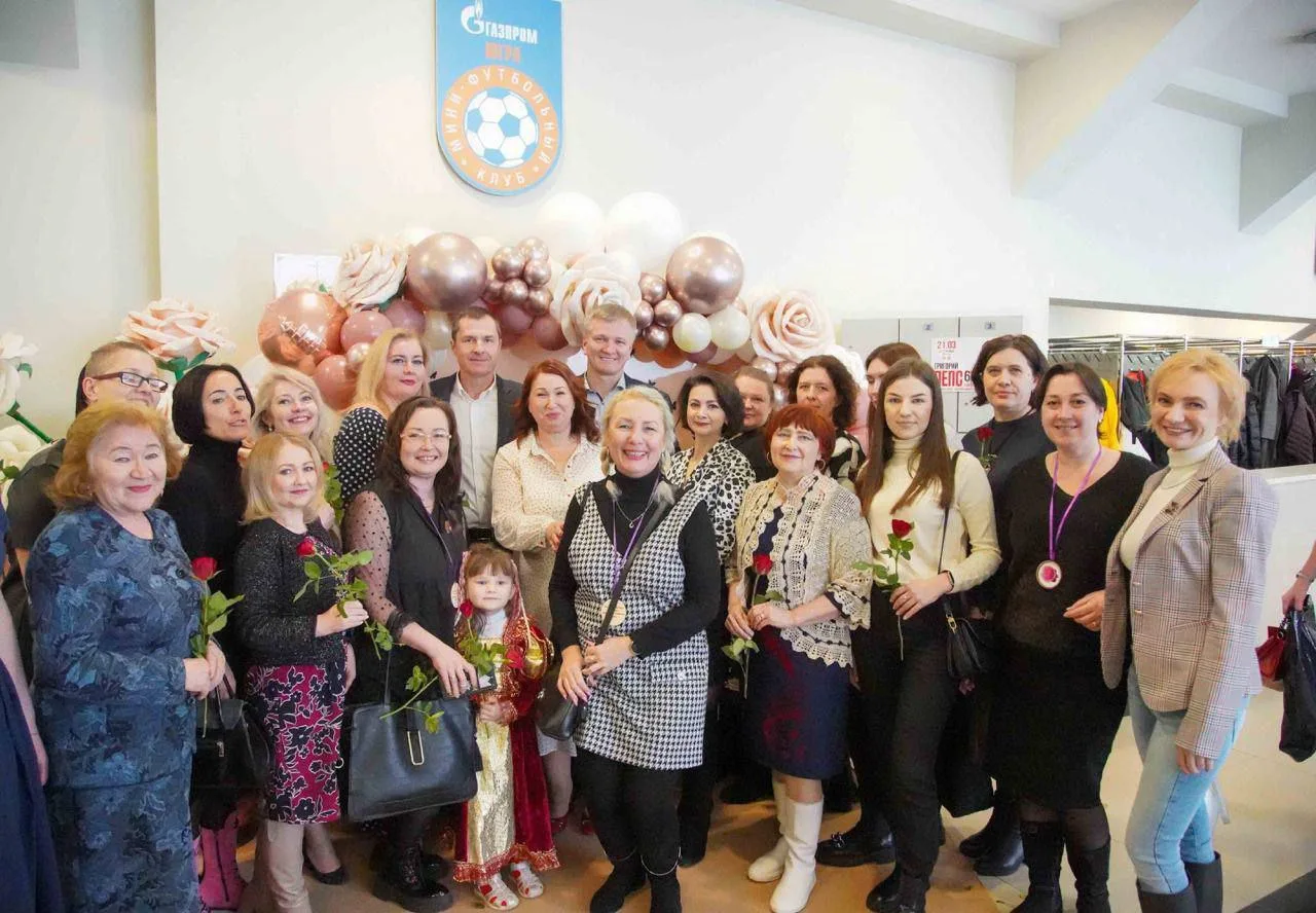 В Люберцах поздравили женщин с наступающим 8 Марта