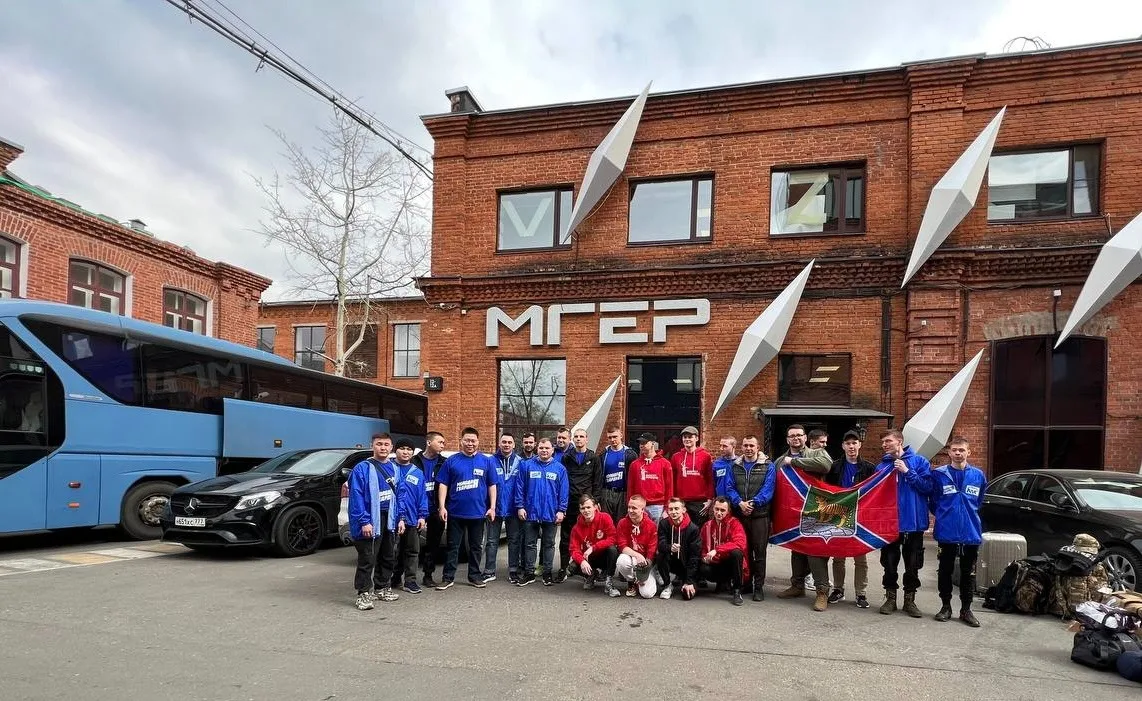 Молодогвардеец из Люберец отправился в Мариуполь с гуманитарной миссией