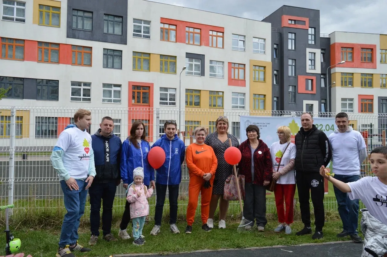 Партийцы Люберец приняли участие в общеобластном субботнике