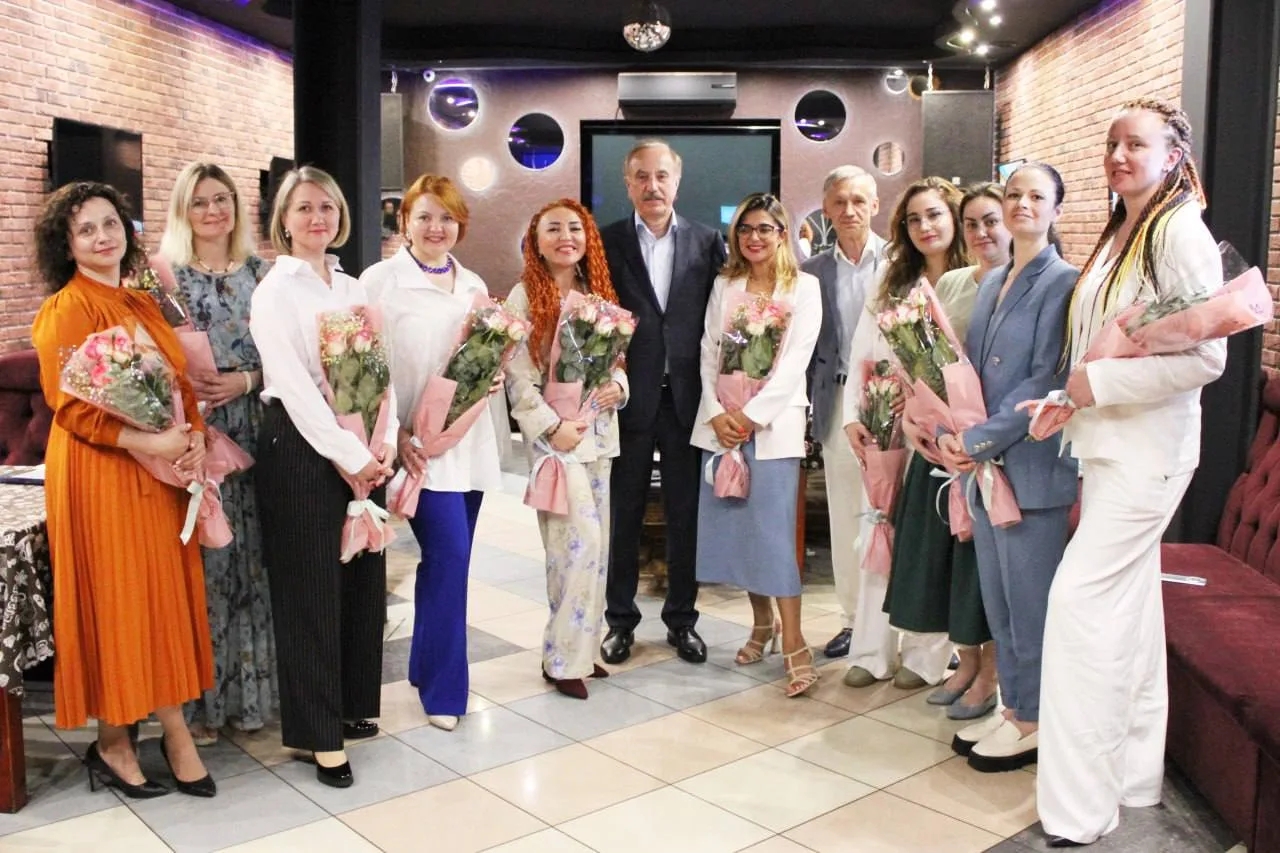 Владимир Ружицкий поздравил предпринимательниц Люберец с профессиональным праздником