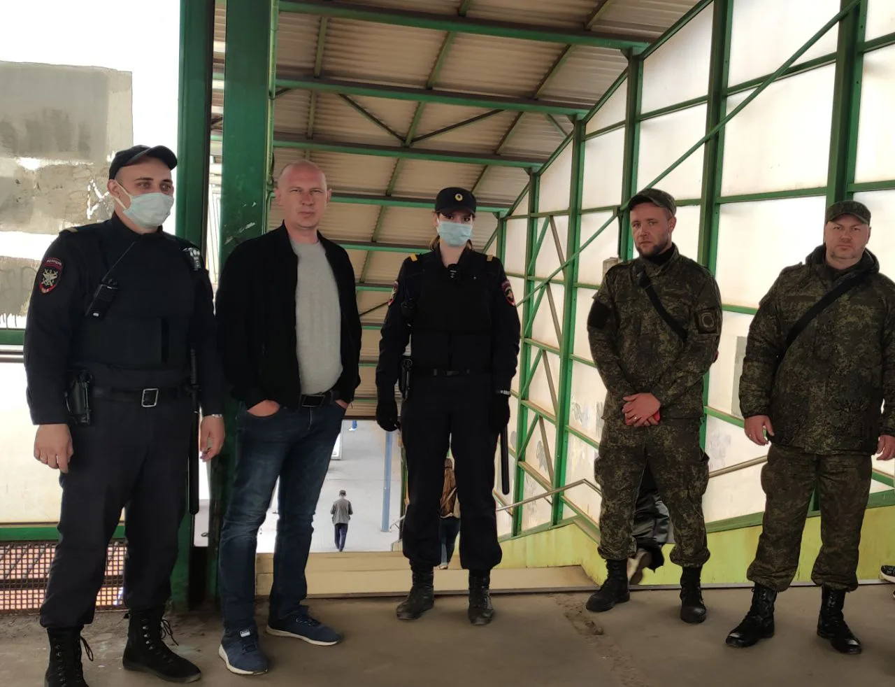 В Люберцах в ходе рейдов на ж/д платформах и станциях провели  22 профилактические беседы