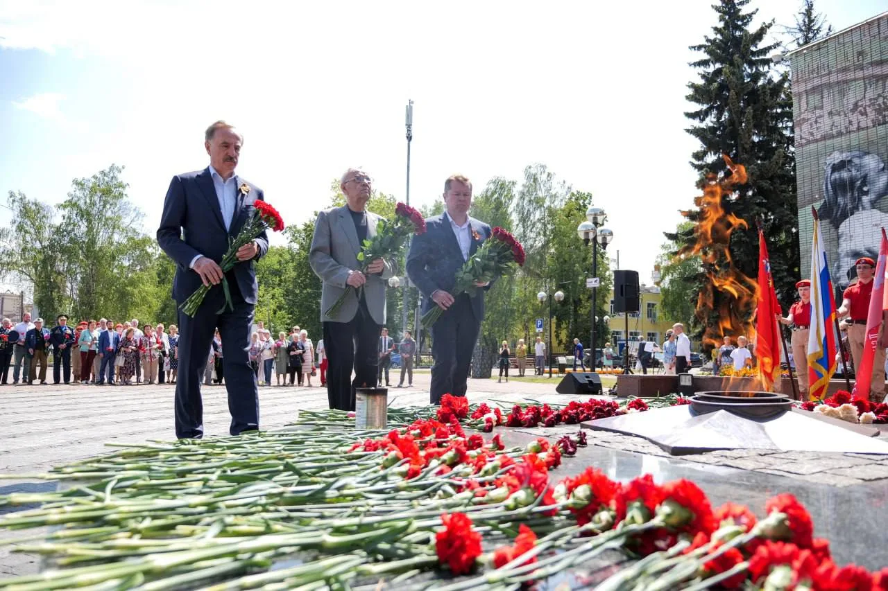 В Люберцах минутой молчания почтили память погибших в годы Великой Отечественной войны
