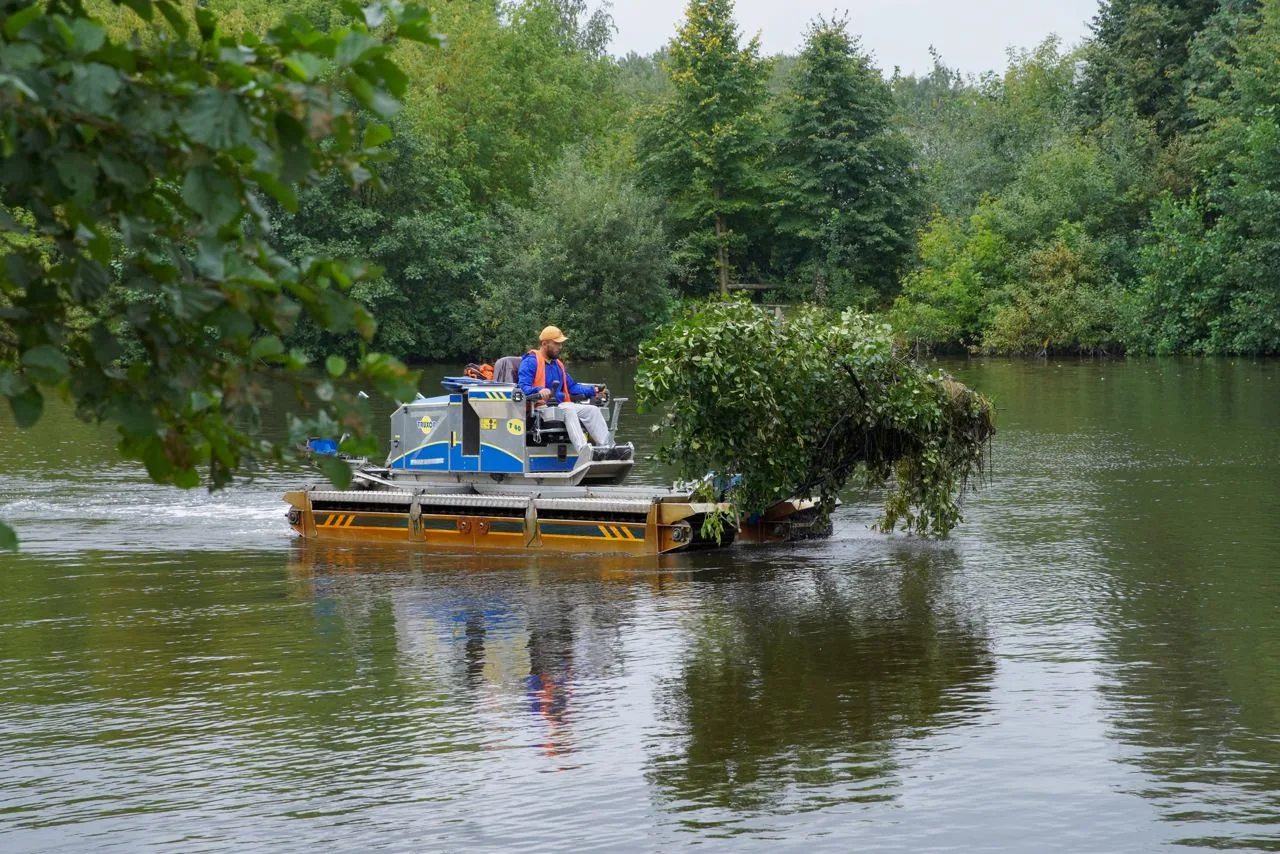 В деревне Люберец очистили водоем
