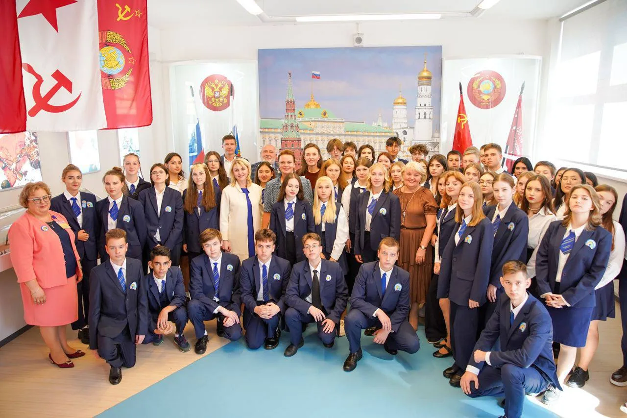 Владимир Волков обсудил с гимназистами Люберец новые формы и методы обучения