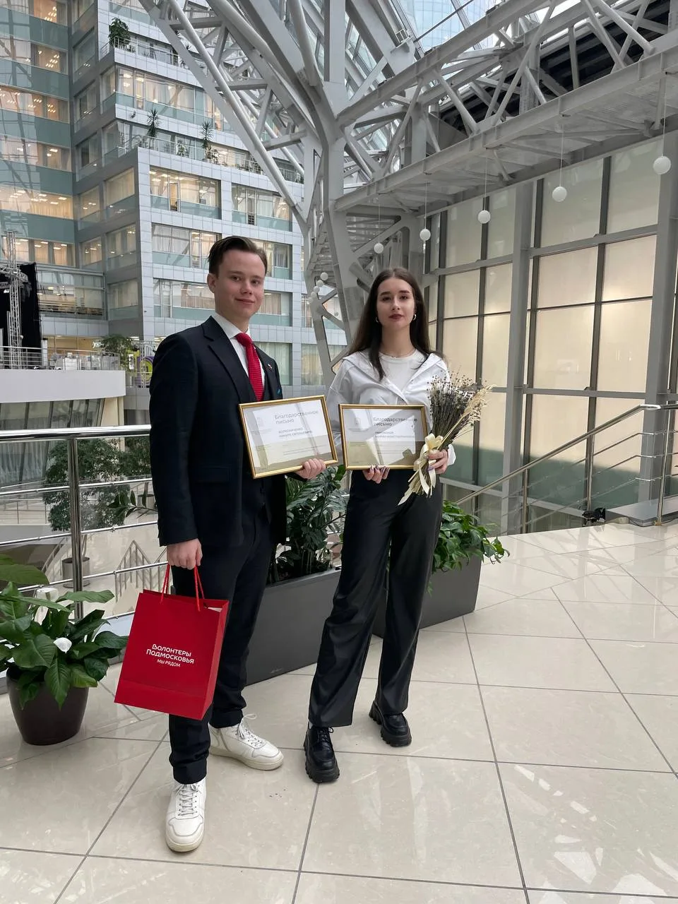 Добровольцам из Люберец вручили благодарственные письма правительства Подмосковья