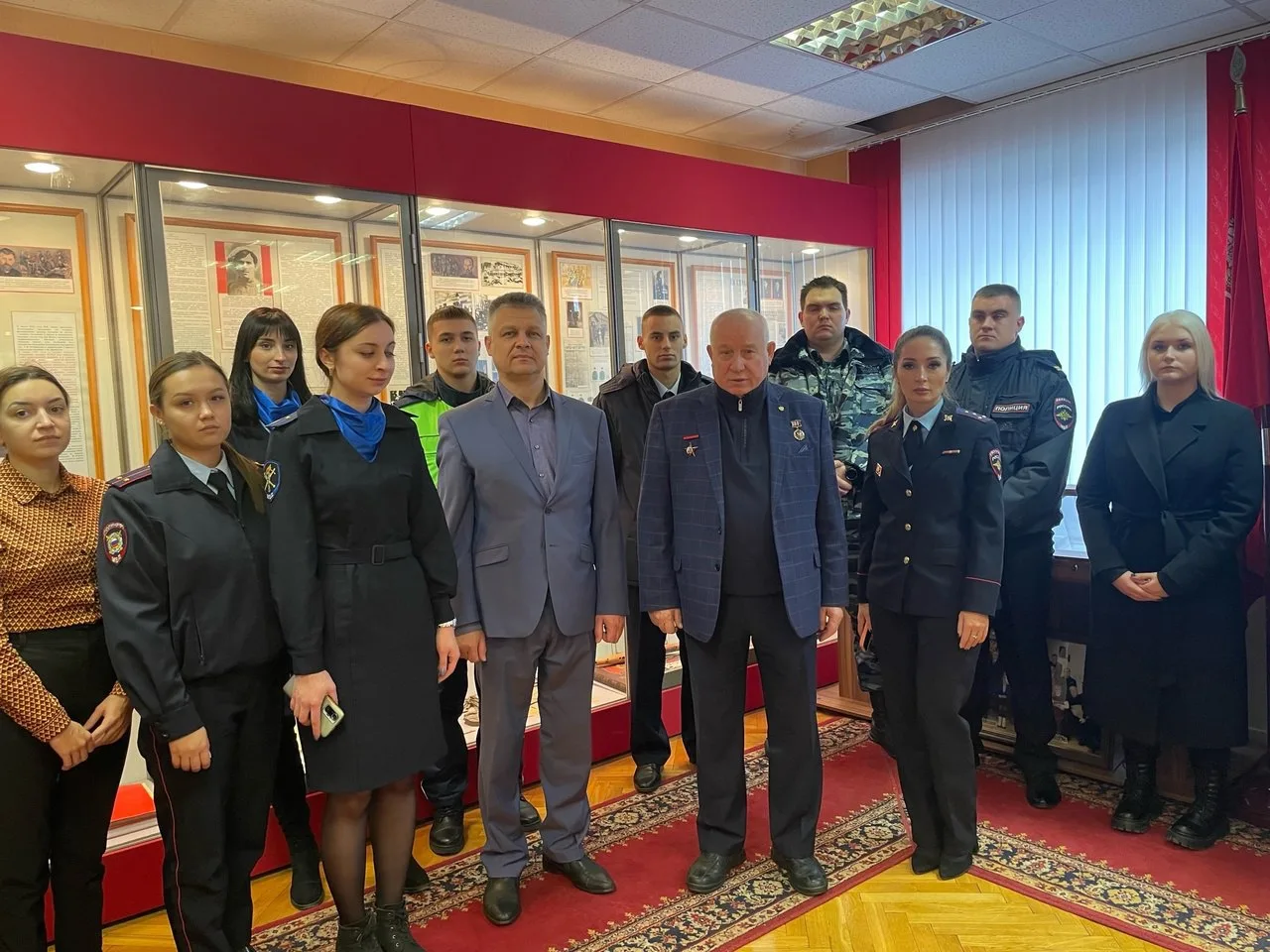 В Люберцах для молодых полицейских провели встречу с ветеранами МВД