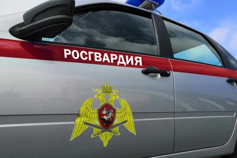 Сотрудники Росгвардии напомнили жителям Люберец об обеспечении безопасности жилья в праздники