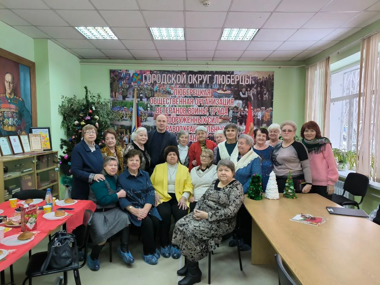 Активистов Дома ветерана Люберец поздравили с январскими праздниками