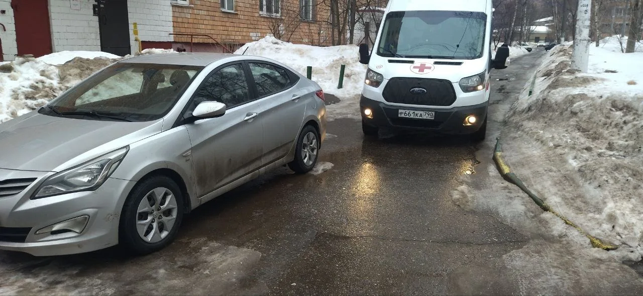 Автовладельцев Люберец попросили не загораживать проезд во дворах для спецтранспорта