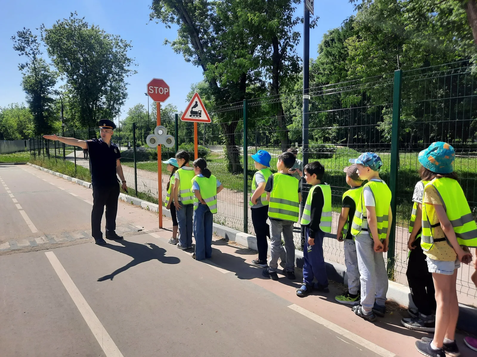 Люберецкая Госавтоинспекция напомнила юным жителям о безопасности дорожного движения