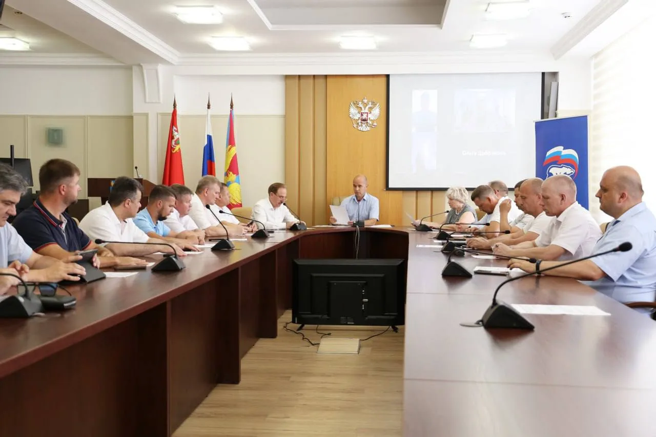 Партийцы Люберец провели более 400 приемов жителей за полгода