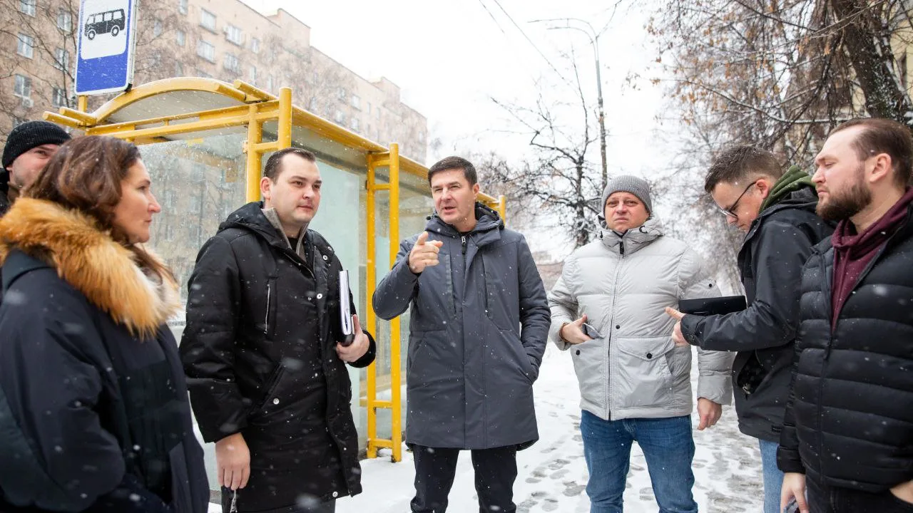 Удобные тропинки обустроят у поликлиники в п. ВУГИ Люберец в 2025 году