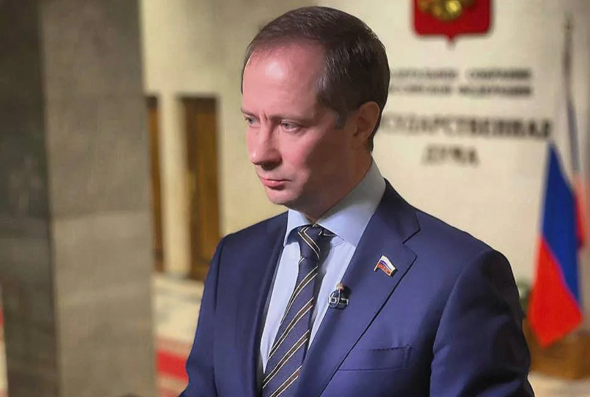 В Госдуме приняли законопроект, защищающий трудовые права участников СВО и членов их семей