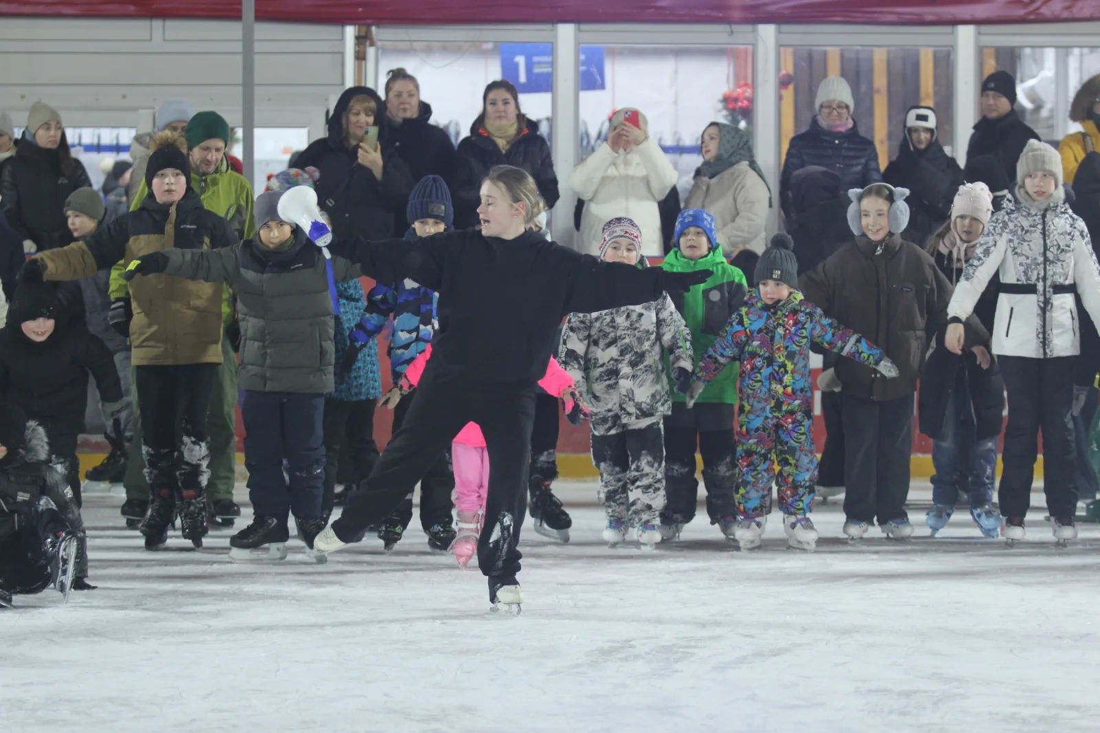 Люберецкие самбисты приняли участие в мастер-классе по фигурному катанию