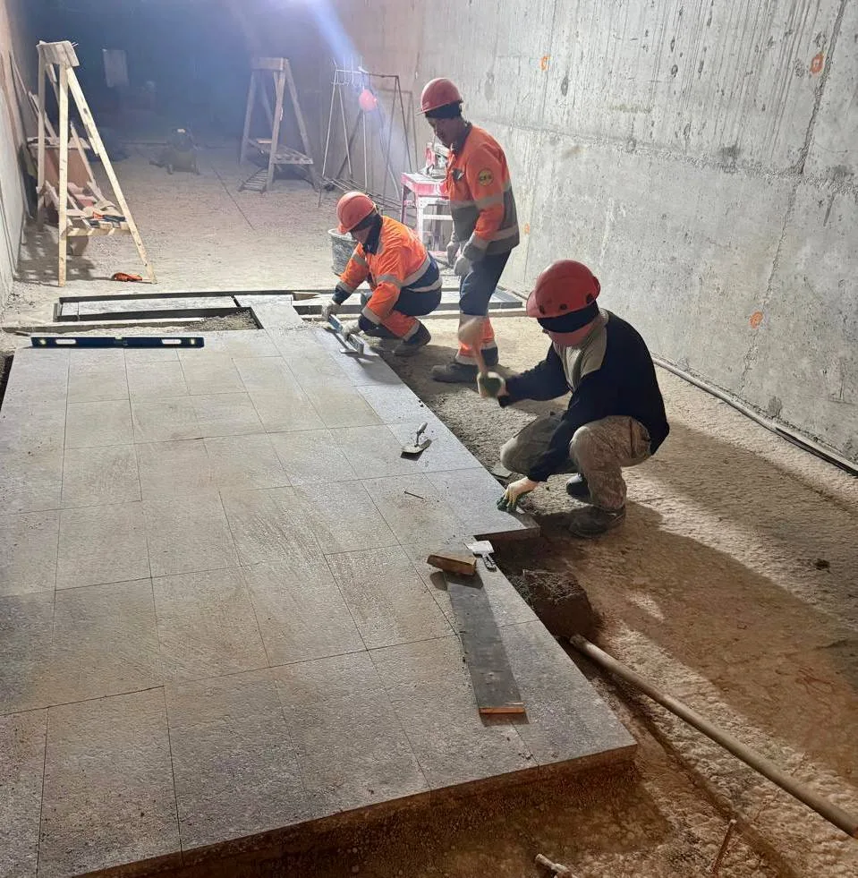 В Люберцах приступили к внутренней отделке подземного пешеходного перехода