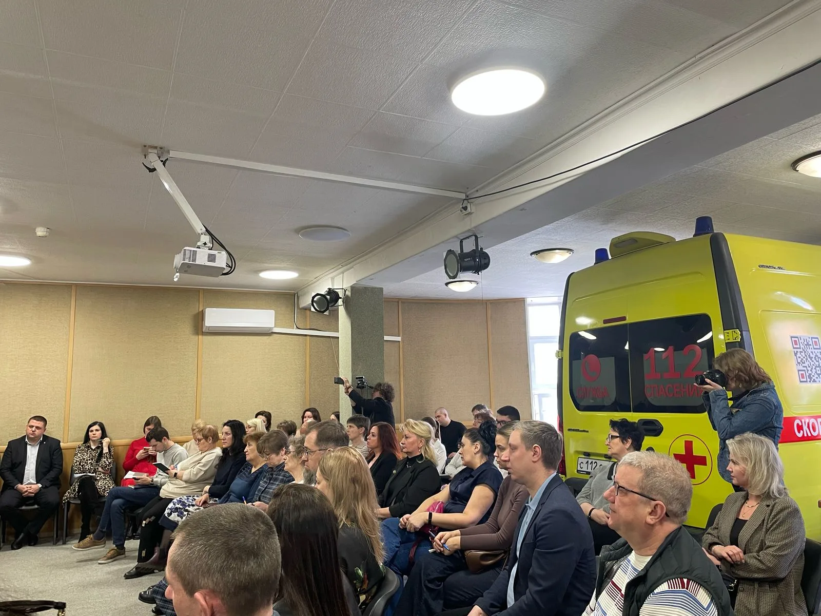 Состоялось выездное заседание комиссии по здравоохранению ОПМО по вопросам скорой медицинской помощи