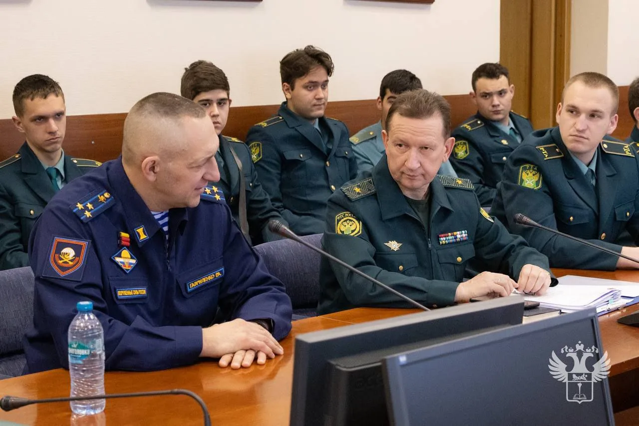 «Урок мужества» для студентов Люберец провел участник СВО