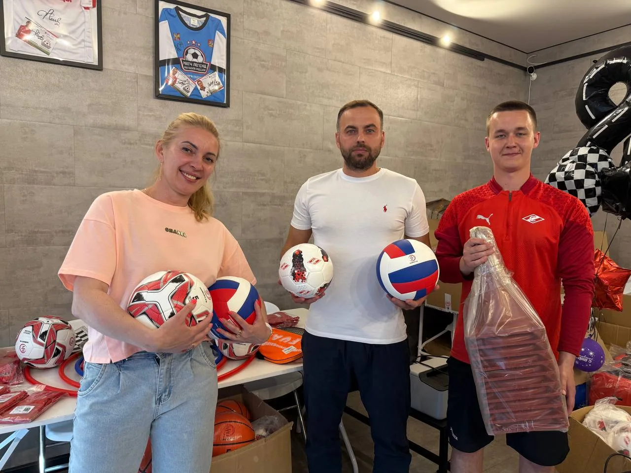 Партию гуманитарной помощи отправили из Люберец в ДНР