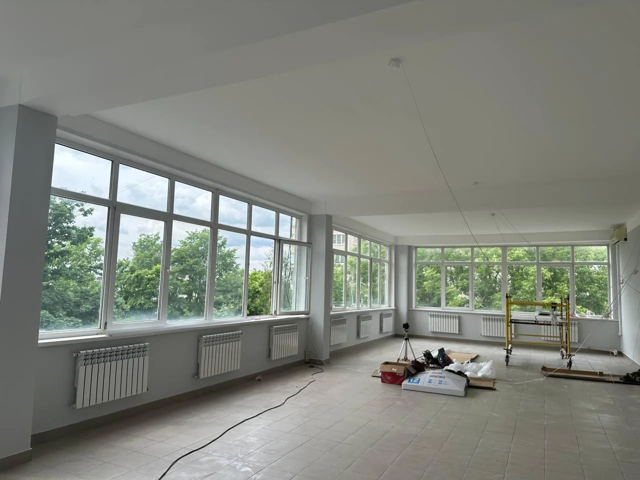 Готовится к открытию после ремонта библиотека в городе Дзержинский Люберец