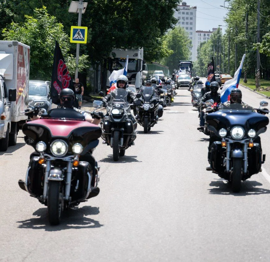 Автопробегом Дзержинский - Люберцы отметили День России в округе
