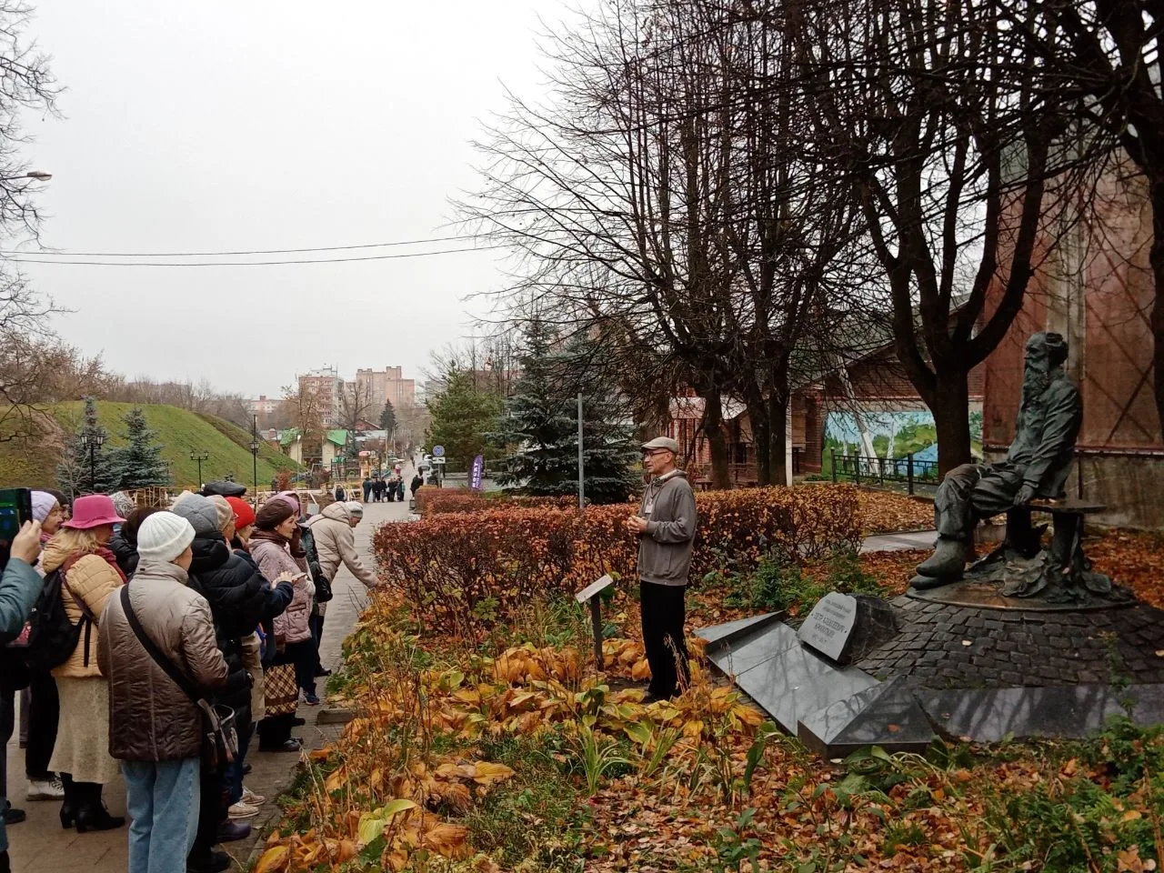 Долголеты Люберец познакомились с древним Дмитровом