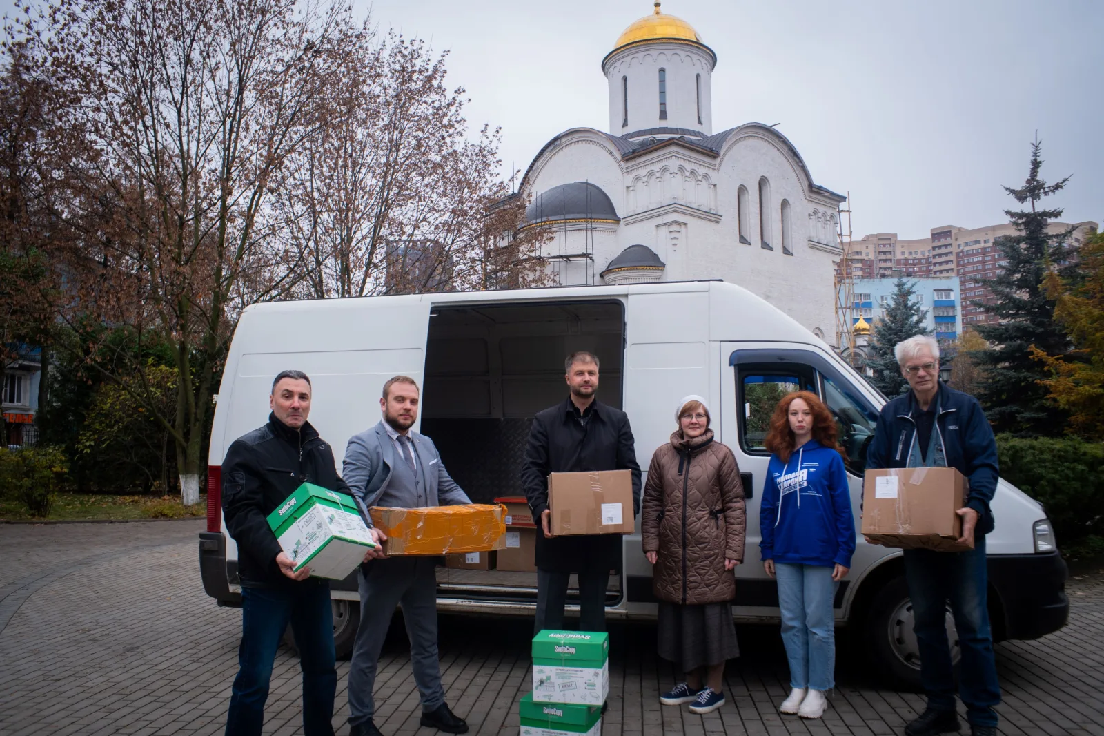 Партийцы передали более 120 кг гуманитарной помощи для бойцов и мирных жителей Донбасса
