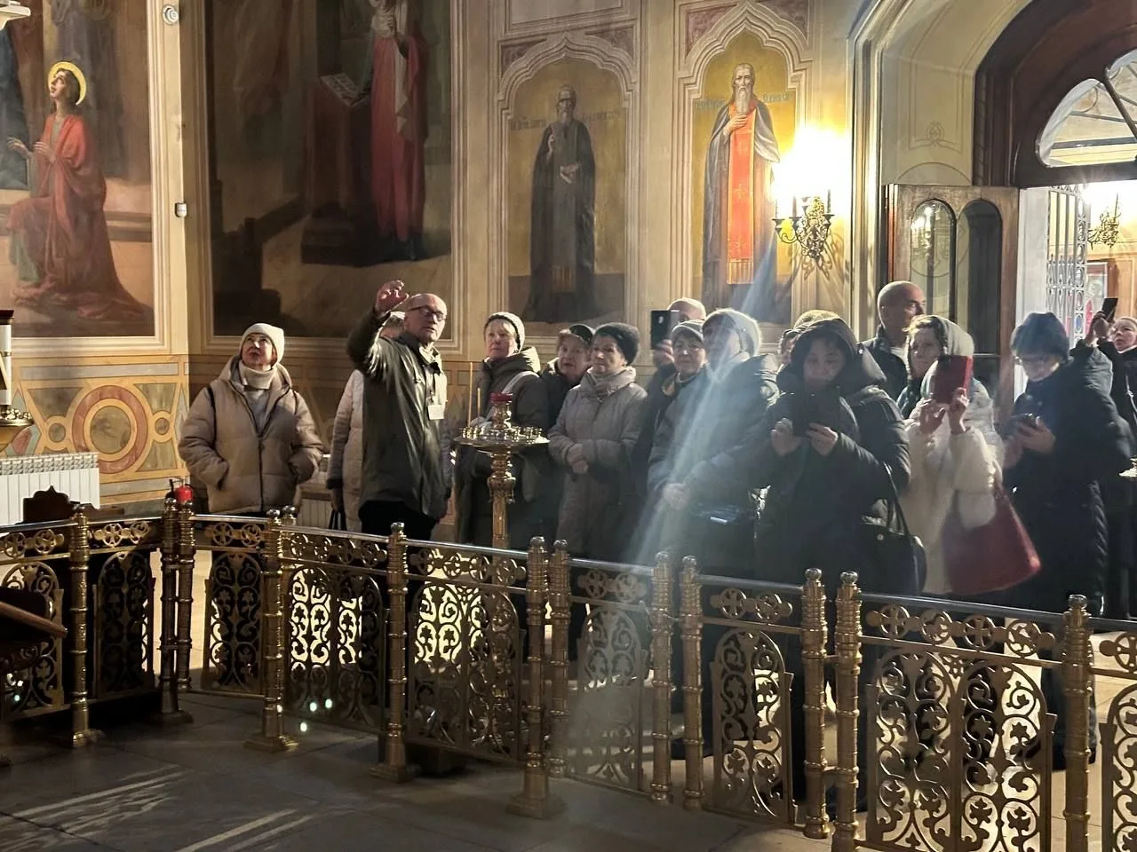 Долголеты Люберец познакомились с историей Дмитрова