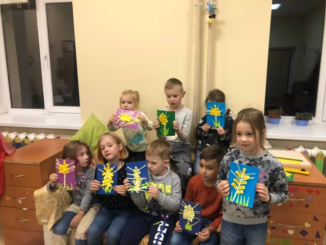 В Люберцах дети во время мастер-класса изготовили подарки папам к празднику