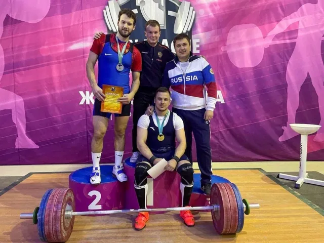 Спортсмены Люберец завоевали восемь медалей на турнире по тяжелой атлетике