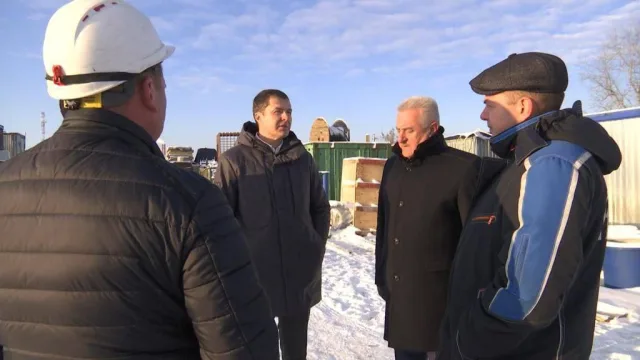 Владимир Волков проверил ход строительства нового водовода в п. Томилино.