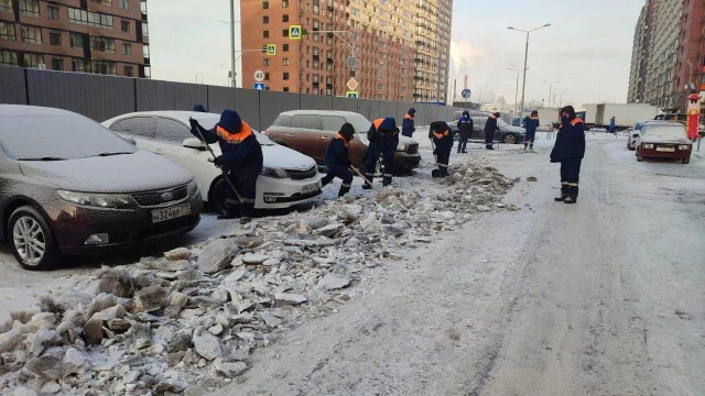 Жители Люберец могут обратиться в УК и администрацию по вопросам уборки дворов