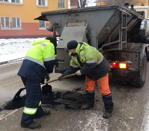 На дорогах Люберец с начала года заделали почти 1,3 тыс. ям