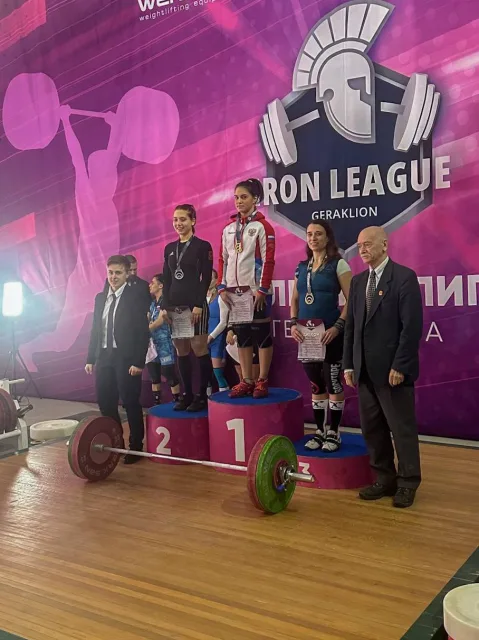 Более 10 медалей завоевали тяжелоатлеты Люберец на межрегиональном турнире