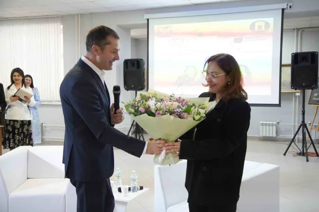 Владимир Волков принял участие в творческой встрече молодежи Люберец с Викторией Тарасовой