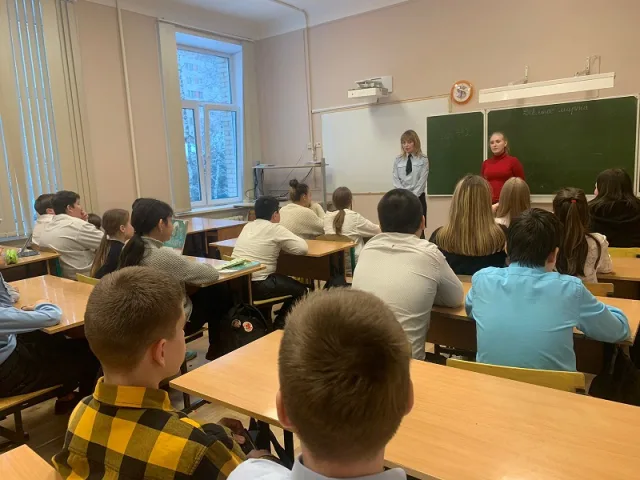 Полицейские рассказали школьникам Люберец об их правах и обязанностях