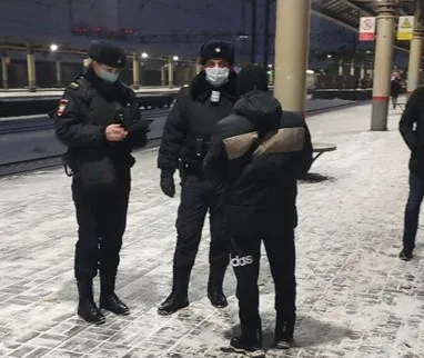 В Люберцах в ходе рейдов на ж/д платформах с жителями провели 113 профилактических бесед