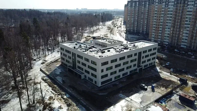 В новую поликлинику Люберец приглашают на работу медперсонал