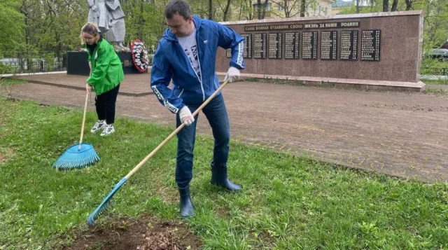 Партийцы Подмосковья проверили состояние мемориалов Великой Отечественной войны