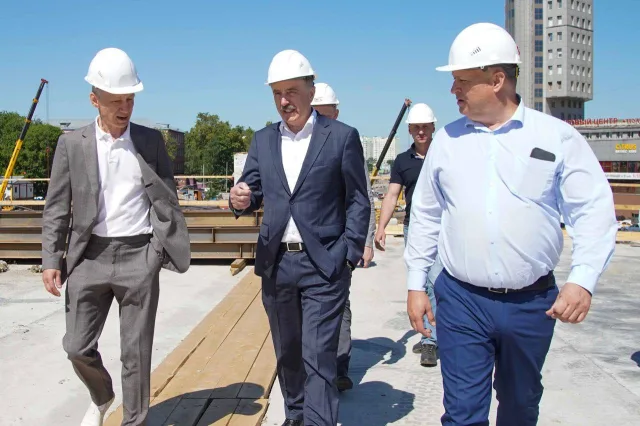 Владимир Ружицкий проверил реконструкцию Октябрьского проспекта в Люберцах