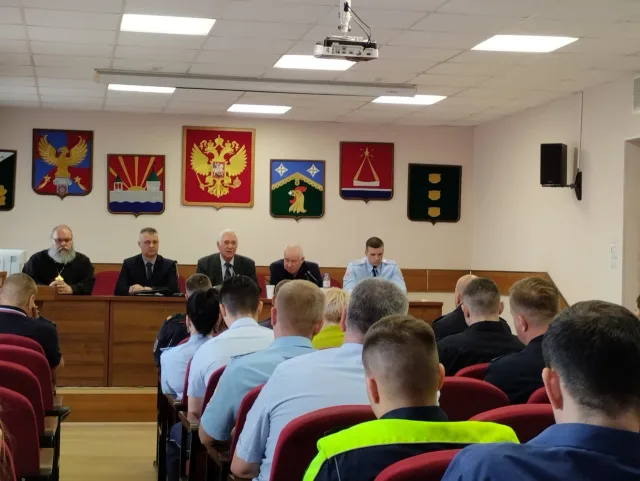 Ветераны МВД поделились опытом службы с сотрудниками полиции Люберец