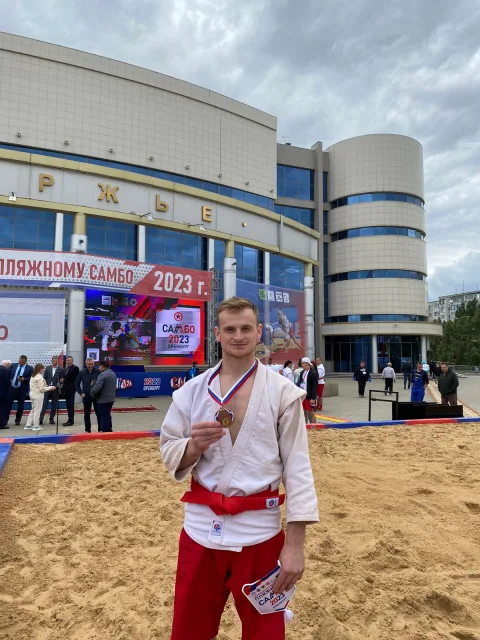 Спортсмен Люберец завоевал бронзовую медаль на Чемпионате России по пляжному самбо