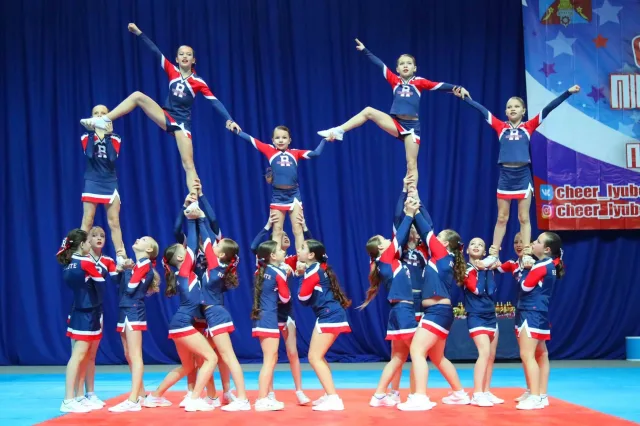 Жители Люберец в парке смогут научиться акробатике во время мастер-классов по чирлидингу