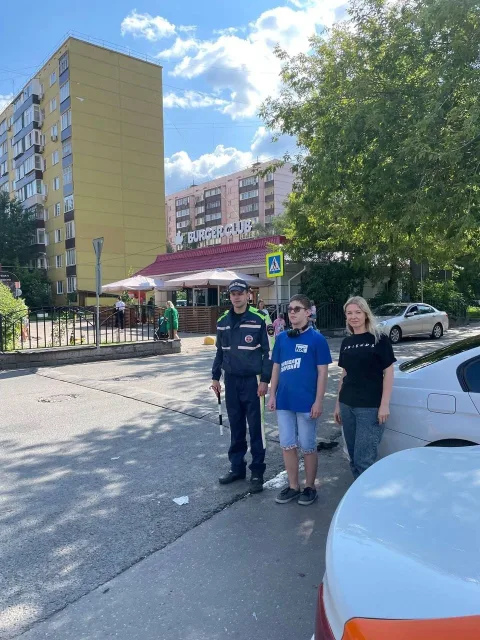 Молодогвардейцы раздали порядка 80 листовок с ПДД жителям Люберец