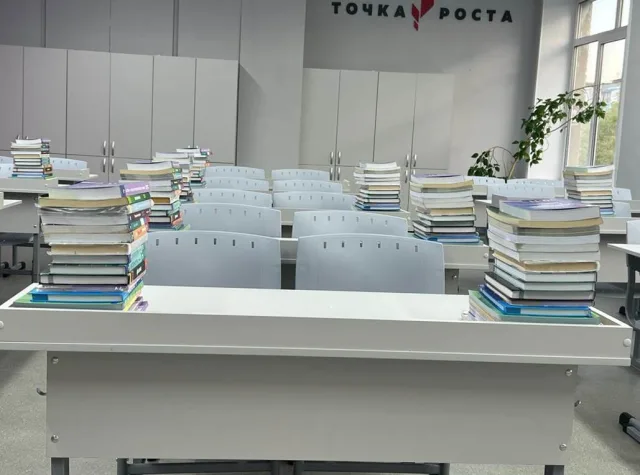 Более 220 тысячи книг приобрели для библиотек школ Люберец