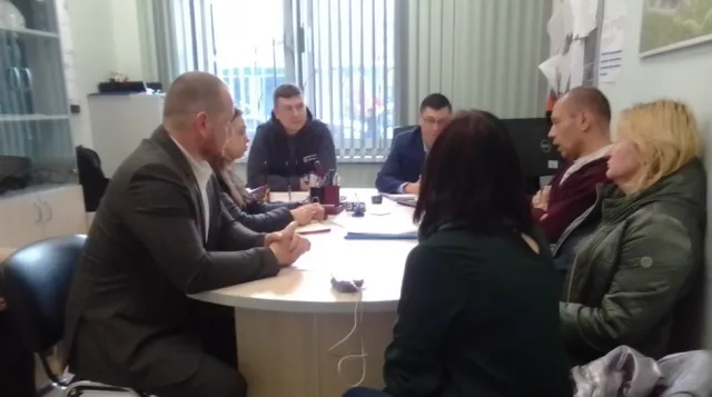 Депутат Александр Пивоваров обсудил работу ЖКХ с жителями поселка Люберец