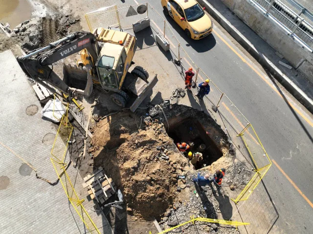 В Люберцах устраняют последствия аварии на Октябрьском проспекте