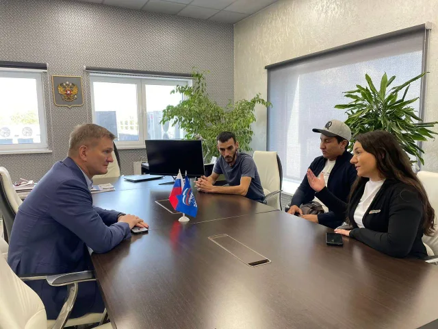 Дмитрий Дениско проконсультировал жителей Люберец по открытию малого бизнеса