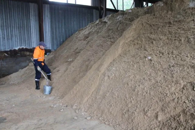 В Люберцах заготовили более 10 тысяч тонн противогололедных материалов для дорог