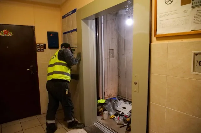 В Люберцах до конца года планируют заменить 21 лифт в МКД