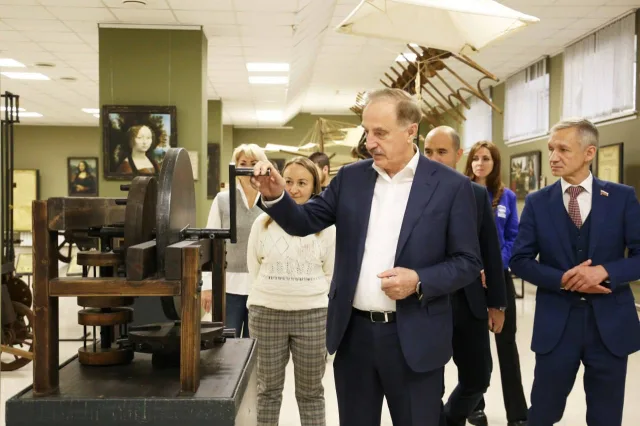 Владимир Ружицкий пригласил гостей и жителей Люберец на мероприятия «Ночи искусства»